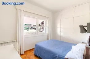 Casa con Jardín Enorme y Vistas Espectaculares Cerca de Pechon - Image 2