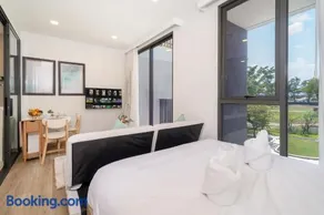 Laguna BangTao Beach Skypark Apartment - Image 5