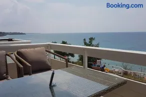 Luxury apartment on the first line ! - Image 2
