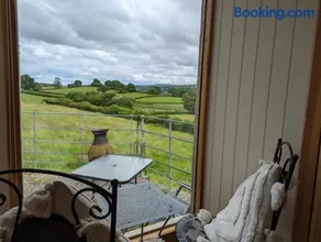 Top of the Rock Glamping - Image 4