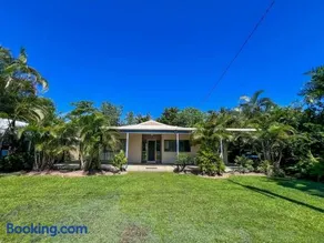 Bluefin House beachfront access - Image 2