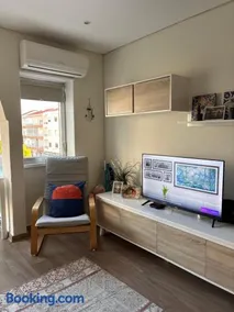 Caparica Beach Apartment - Image 1