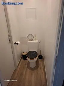 Suite deluxe avec jacuzzi et jardin à 2 min de la plage - Image 2