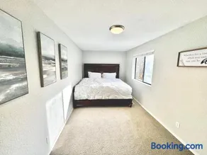 Bothell River house - Image 2