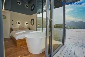 Houseboat by Noma - Image 2