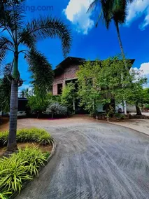 Monkey Garden Hotel - Image 3