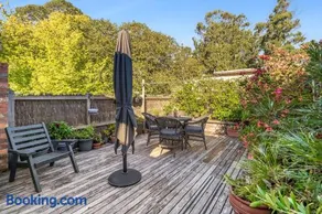 Timboon Central Boutique Apartment on the Rail Trail - Image 5