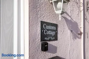 Customs Cottage - Image 5