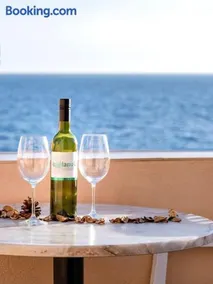 Apartments Spila Beach - Image 1