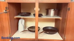 Toronto 4 BR House with BBQ for 2-7 Guests - Image 3