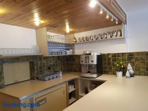 Casa Crap - Image 2