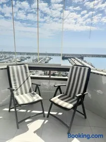 Apartment on the harbor, first line with beautiful sea view in 4 star hotel - Image 2