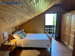 Sunset Chalet - Image 2