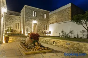 Agarathos Deluxe Homes In the Heart of Kaliviani Near Balos - Image 2