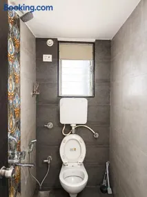 Sunset Luxe Stay Your Cozy Couple-Friendly Escape in Palava - Image 1