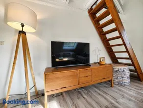 Appartement Familial Vue Montagne & Jardin Privé - Image 2