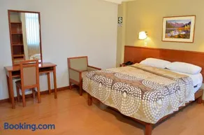 Primavera Plaza Hotel - Image 4
