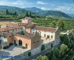 Palazzo Montanari Art & Wine Relais - Image 1