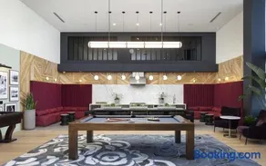 Noho Alexan Modern 2bed Duo with FREE Parking - Image 3