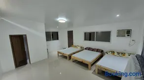 Beachfront White House for 10pax - Image 3