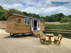 Drakes Mead Retreat - Shepherd's Hut - Image 3