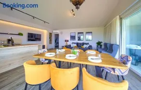 Villa Vista Deluxe - Image 2