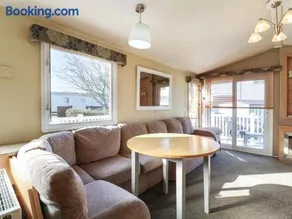 Ocean Breeze Escape - Image 4