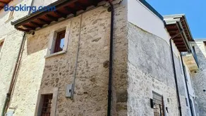 Casetta Tipica in Borgo, indipendente, ristrutturata - Image 2