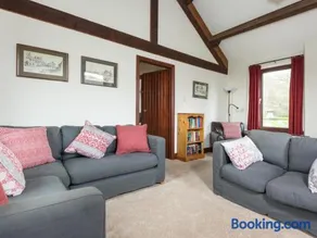 3 Bed in Eskdale oc-sz502 - Image 5