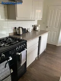 Modern, well-equipped and comfortable 3-bed home in lovely Shropshire village - Image 3