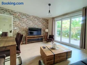 Comfortable apart with piano, terrace and parking - Image 1