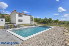 Apartment Mirna with Swimming Pool - Image 4