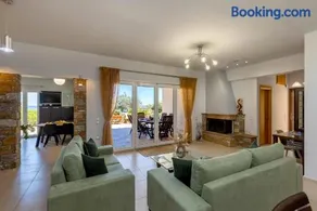 Syros Sun Beach Villa - Image 3