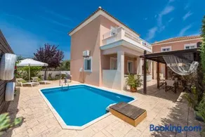 Lorenzo Villas with Private Pool, 200m from the beach, by ZanteWize - Image 1