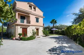 Eleonora's Apartment - Image 2