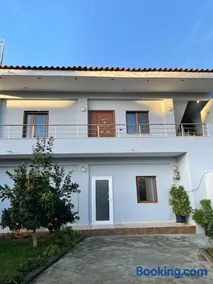 Comfortable and Luxurious home - Image 1
