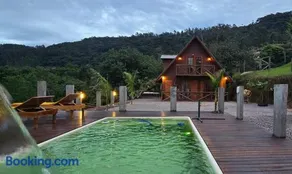 Chalé Familiar com Jacuzzi e Piscina - Image 5