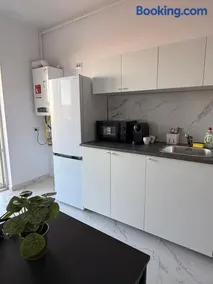 Rodin Residence-New Apartment with Self Check In - Image 2