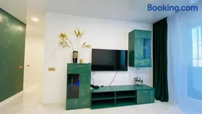 Green & White Apartament - Image 2