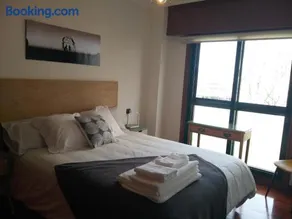 Apartamento completo con parking privado y WiFi en San Roque - Image 2