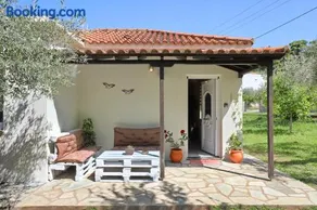Magnolia House Stafylos - Image 1