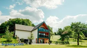 KOASA HOF Bed and Breakfast - Image 2
