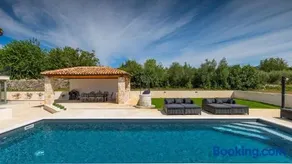 Beautiful Villa Treori with pool in Sv Lovrec - Image 2
