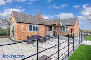 The Shed - Image 2