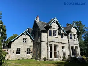 Fabulous 2 Bedroom House just outside Edinburgh - Image 1