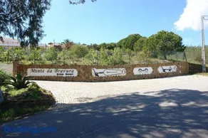 Monte da Bravura Green Resort - Image 1