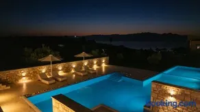 Koroni Poolside Suites - Image 3