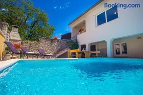 Villa Kris with Pool in Mrgani - Image 5