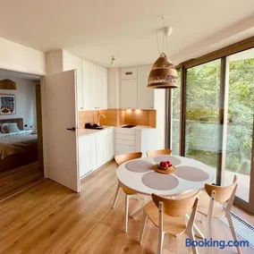 NOWY! Apartament Pinea113 z aneksem kuchennym, przy plaży, basen, sauna, garaż w cenie, 100m od głównej promenady - Image 1