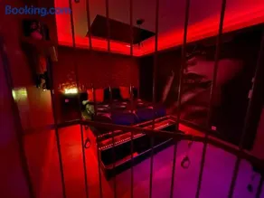 Love Room La Tour - Image 3